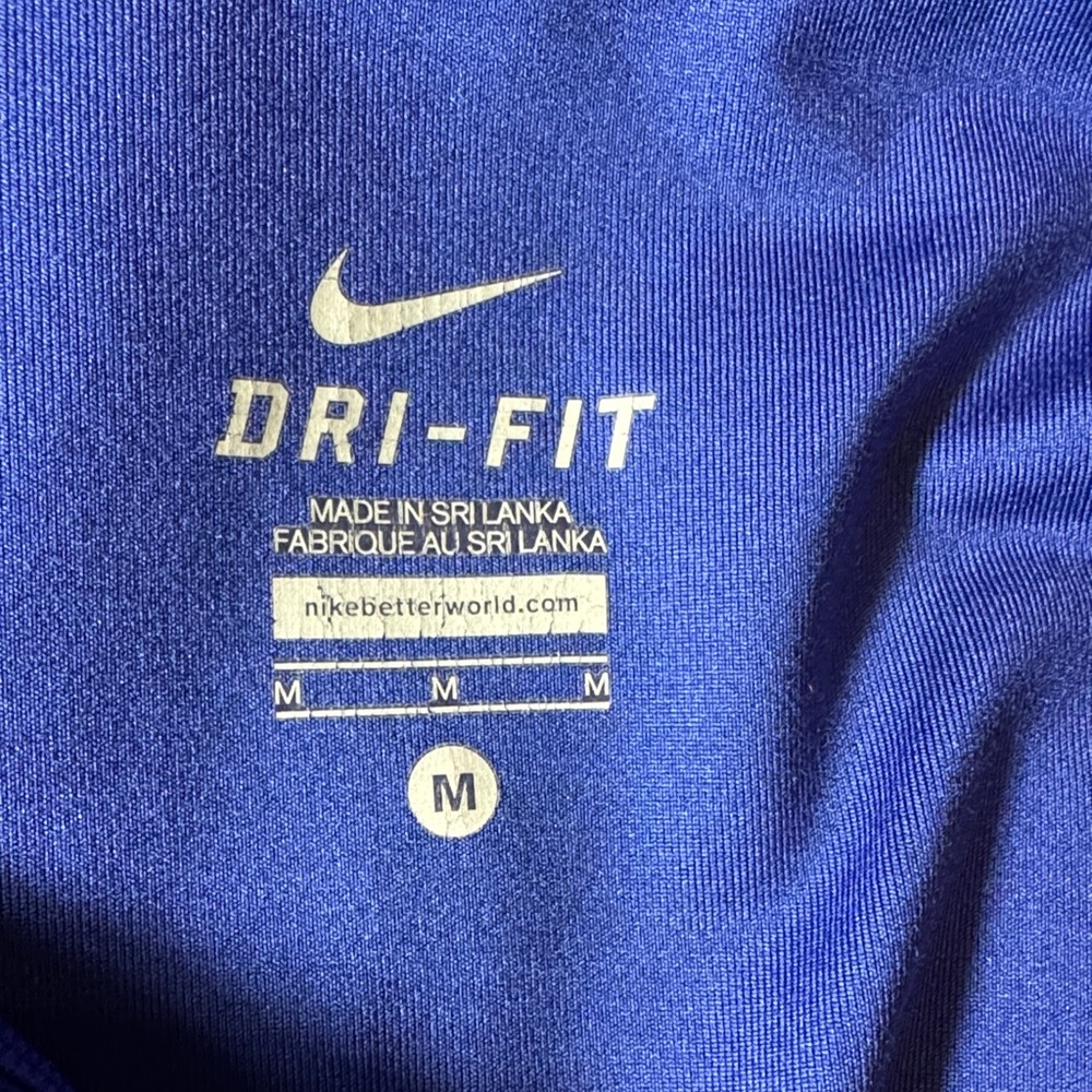 Nike Dri-Fit women’s Royal Blue Performance Jacket full zip up. - Picture 4 of 6